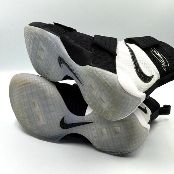 LeBron Soldier 10 SFG 'Black White' - Picture 8 of 10